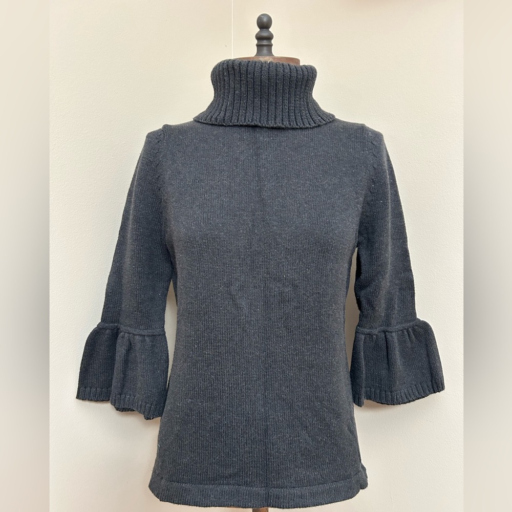 Women's Gray Turtleneck Sweater Escapade